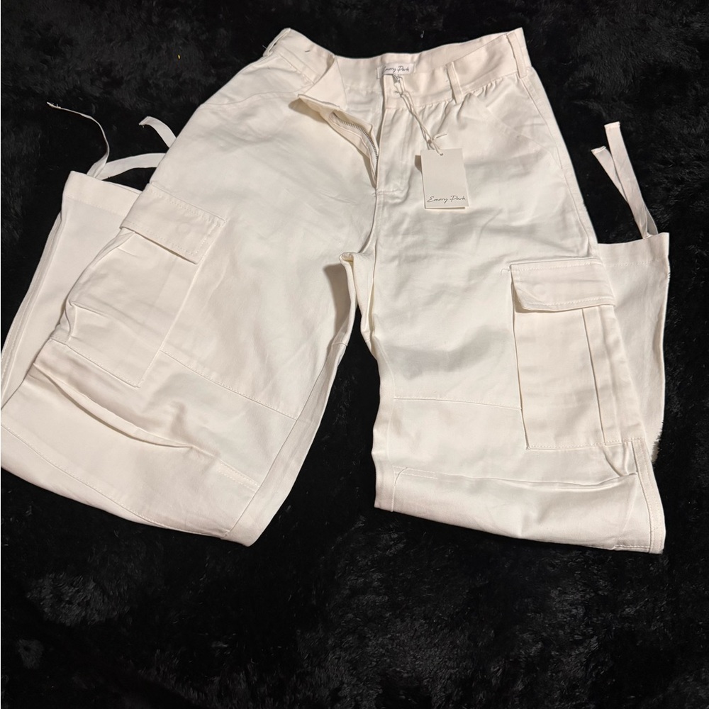 Emory Park white cargo pants